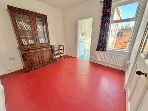 Dining room- click for photo gallery